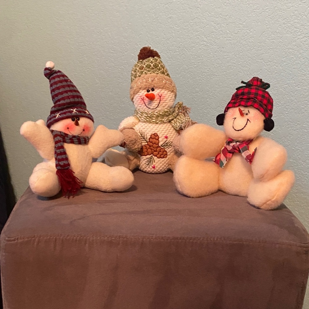 Festive Plush Snowman Set - Multi Colored with lots of Details!! :)